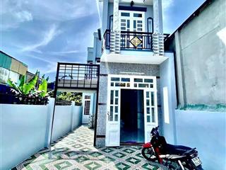 Ngộp ngân hàng bán nhà 1 trệt 1 lầu 100m2 shr 1/nguyễn thị sáu,xã thới tam thôn,hóc môn giá 4,2 tỷ