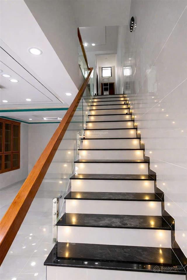 Bán nhà đẹp 1 trệt 1 lầu 1/ngắn tô ký ,thới tam thôn , hóc môn giá 2 tỷ 880 triệu