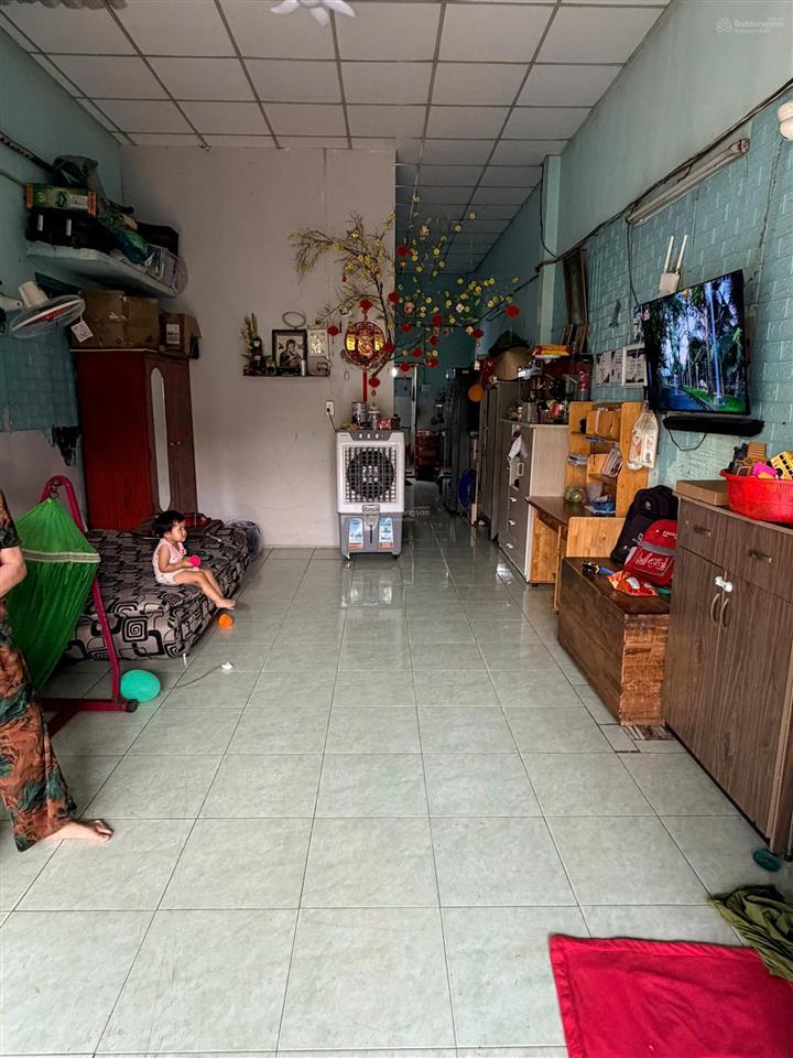 Bán nhà 4m x 19m giá 2,98 tỷ vị trí gần trường, 1/ 30m ra đường trần thị bốc thới tam thôn hóc môn