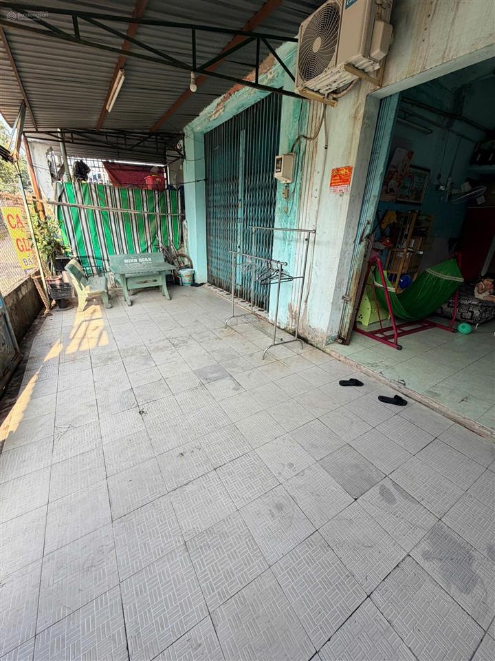 Bán nhà 4m x 19m giá 2,98 tỷ vị trí gần trường, 1/ 30m ra đường trần thị bốc thới tam thôn hóc môn