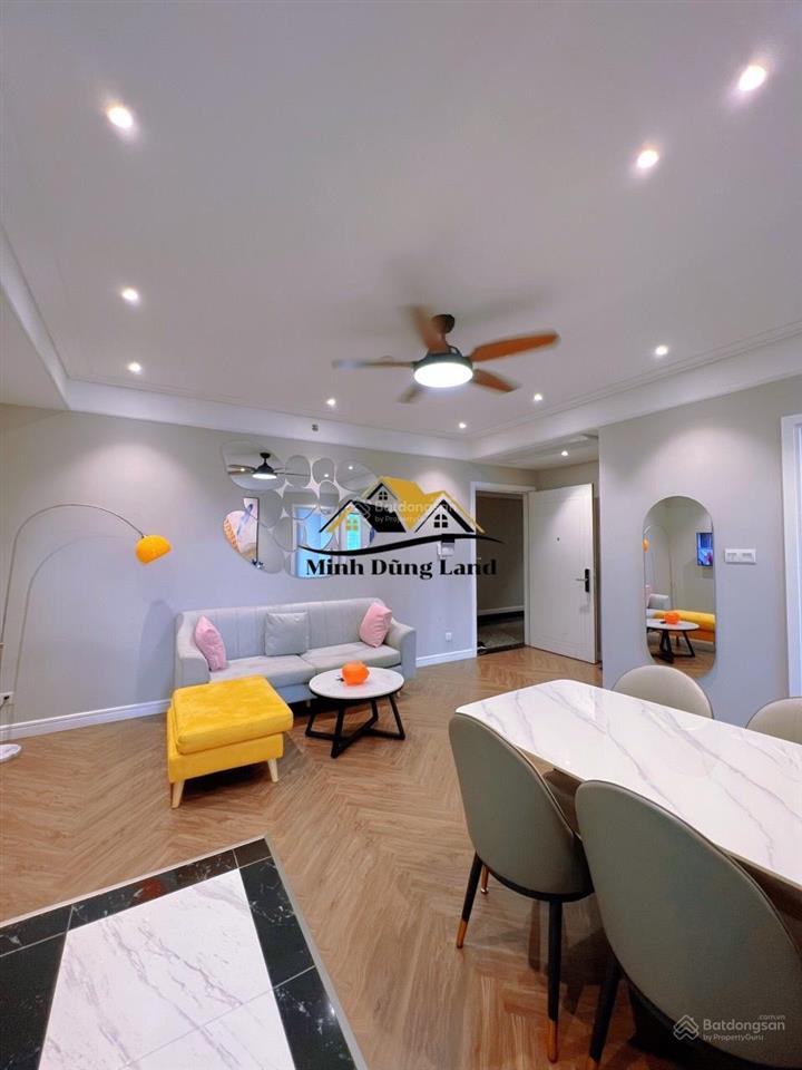 Cho thuê altara residences quy nhơn 2pn 2wc  căn góc tầng trung, cao  view biển  full nội thất