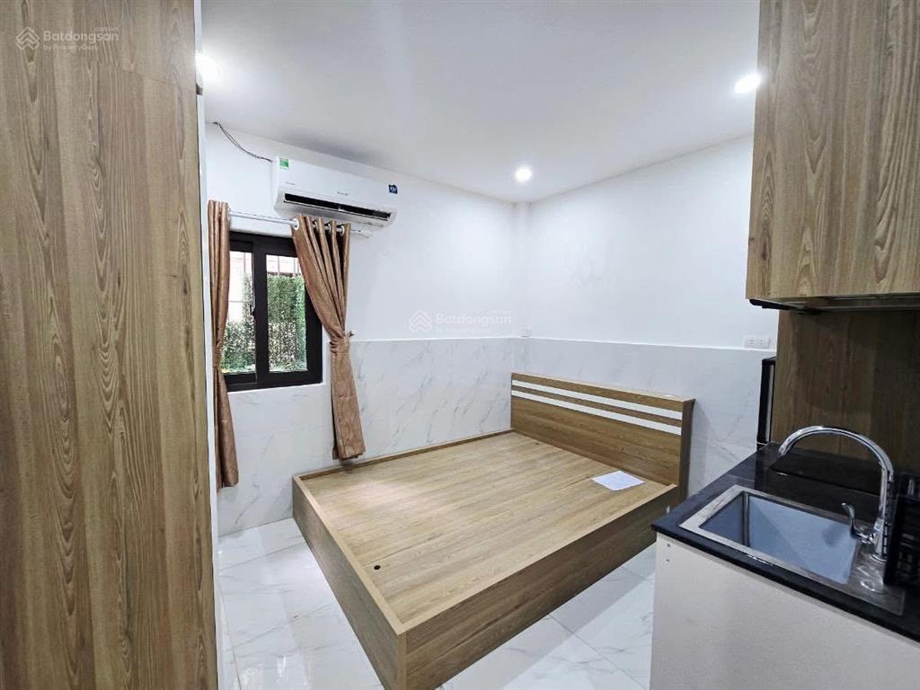 Ccmn đội cấn 54m 6 tầng thang máy 2 thoáng trước sau full nội thất 15.5 tỷ