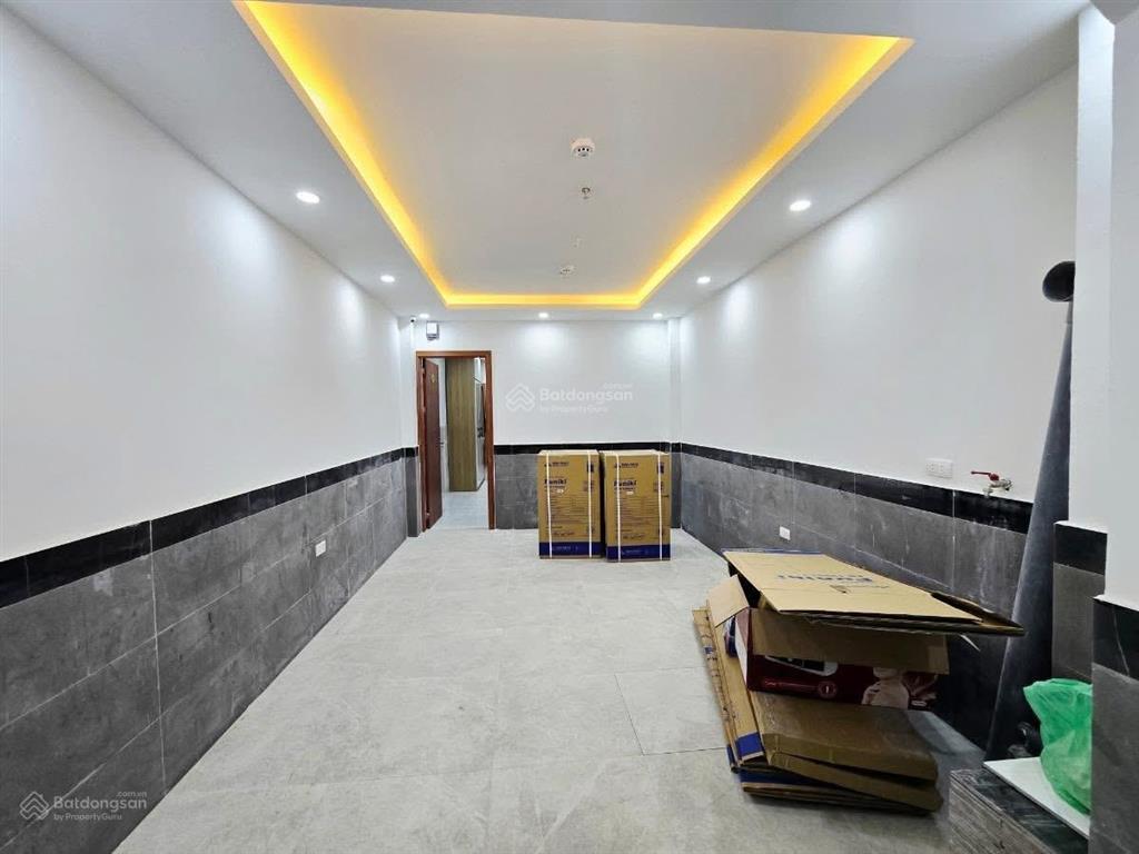 Ccmn đội cấn 54m 6 tầng thang máy 2 thoáng trước sau full nội thất 15.5 tỷ