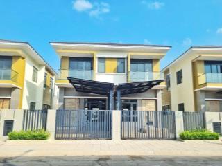CHỈ 6.8 TỶ CÓ NGAY CĂN BIỆT THỰ 250M2 VIEW SUỐI TRONG KCN VSIP 2, LH:0937995558.