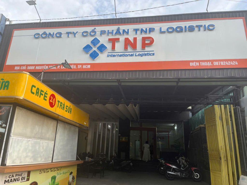 CHO THUÊ MẶT BẰNG KINH DOANH TẦNG 1 - DT120M2 - 15TR/TH Lh:0906960289 - 0878242424.