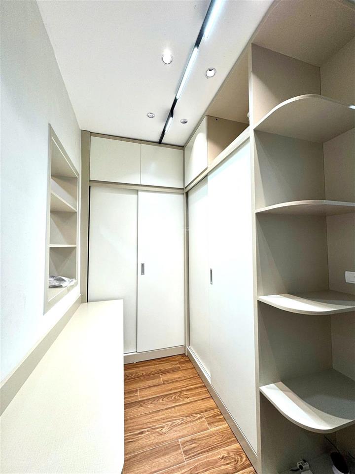 Chính chủ cần bán nhà tập thể dt sử dụng 75m2, sổ 31.52m2, đã full nội thất, ô tô dừng đỗ ngày đêm
