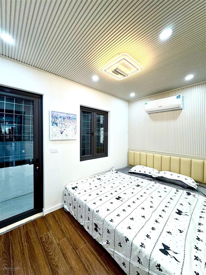 Chính chủ cần bán nhà tập thể dt sử dụng 75m2, sổ 31.52m2, đã full nội thất, ô tô dừng đỗ ngày đêm