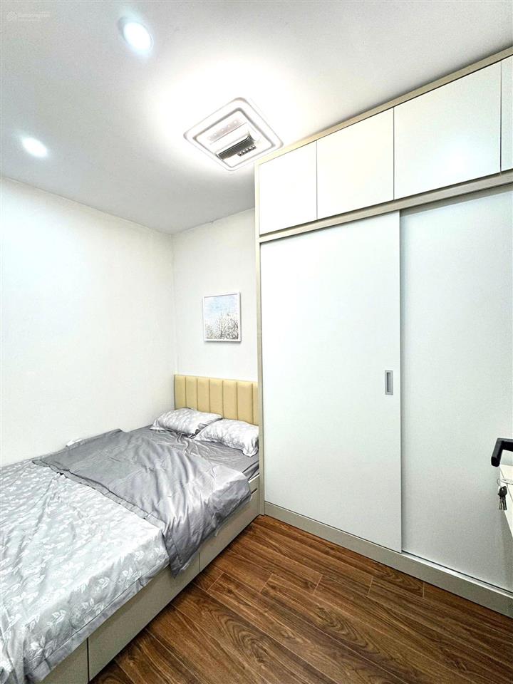 Chính chủ cần bán nhà tập thể dt sử dụng 75m2, sổ 31.52m2, đã full nội thất, ô tô dừng đỗ ngày đêm