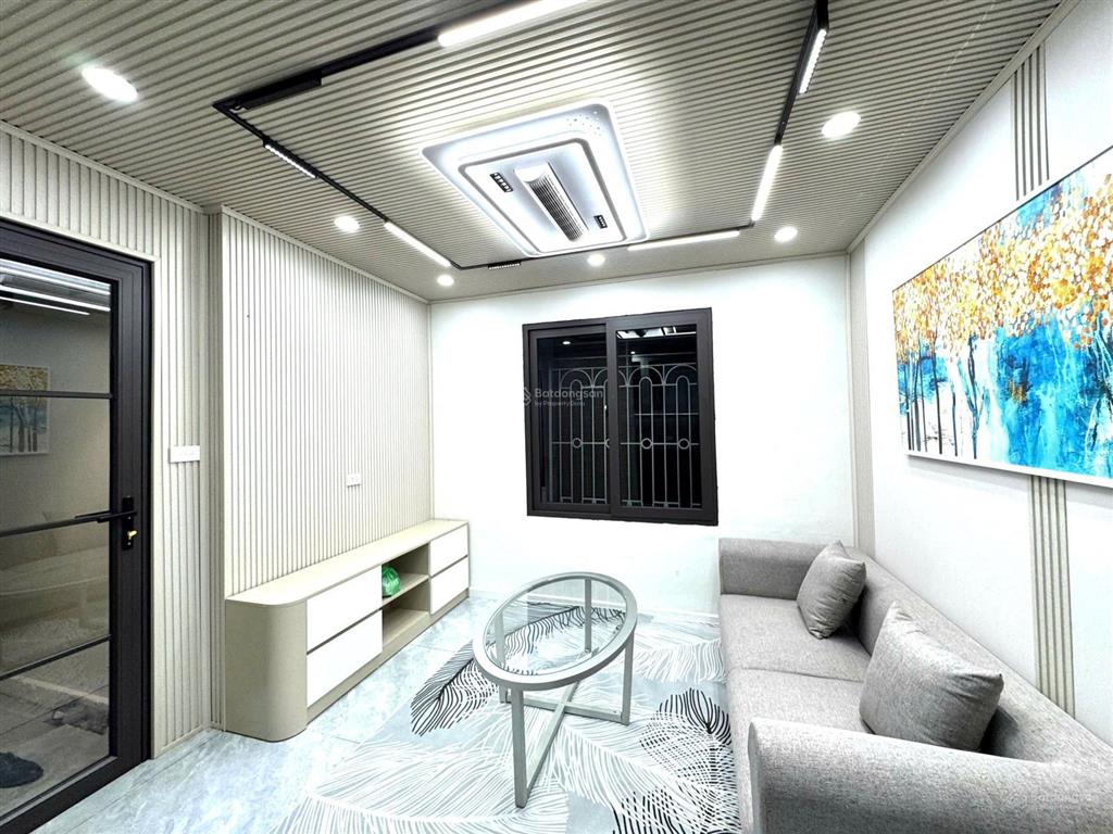 Chính chủ cần bán nhà tập thể dt sử dụng 75m2, sổ 31.52m2, đã full nội thất, ô tô dừng đỗ ngày đêm