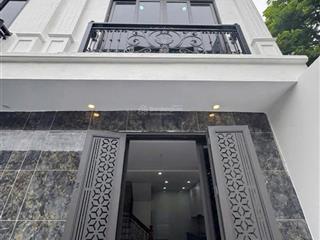 Chỉ 2,85 tỷ có nhà mới 3t*34m2 cực kì thoáng. gần chợ, trường đại học. ngõ nông, rộng ô tô vào cổng