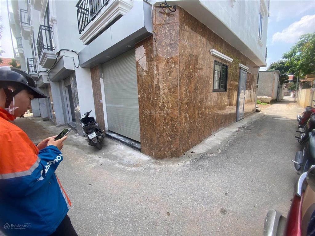 Nhà 4t*43m2 ngõ thông ô tô vào, khu vực trong đê đầy đủ mọi tiện ích, nhà 2 mặt thoáng. giá 5,25 tỷ