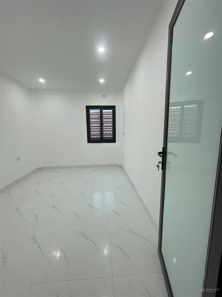 Nhà 3t*42m2 cách địa lộ thăng long chỉ 300m, ngõ trước nhà rộng,thoáng. gần chợ,trường. giá 3,9 tỷ
