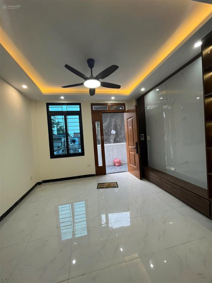 Nhà 4t*32m2 cách quốc lộ 6 chỉ 200m, cách cầu mai lĩnh 1km, ngõ nông ô tô vào tận cổng. giá 3,6 tỷ