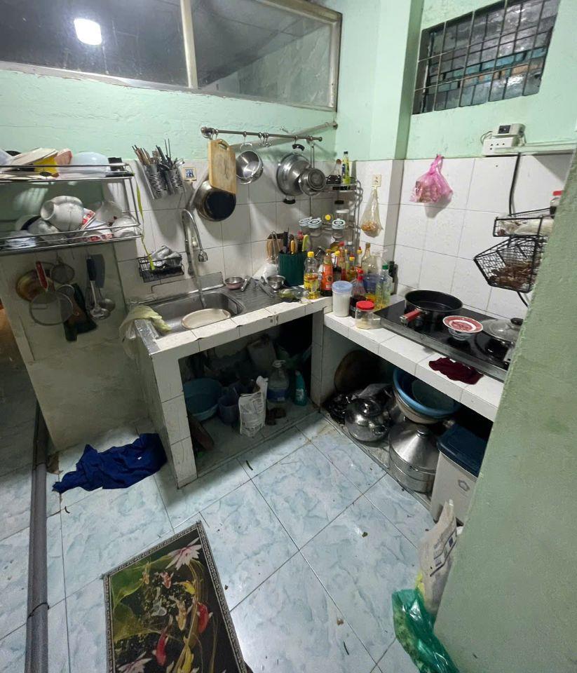 NHÀ QUẬN 11 LIỀN KỀ CÁC QUẬN KHÁC, AN NINH AN TOÀN. 5 TỶ 59.1 M2. LH:0903067772.