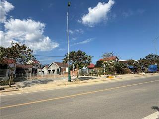 Đất mặt tiền đường nhựa bờ kè rộng 25m, view trực diện sông cái thoáng mát. chỉ 3 tỷ 450tr