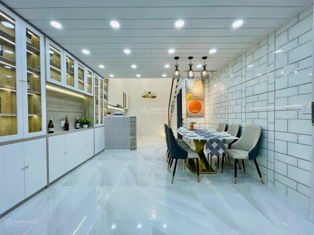 Bán nhà đẹp ở ngay 3 tầng lê văn quới, 4 x 12m, hẻm xe hơi 6m thông, chỉ 5.8 tỷ