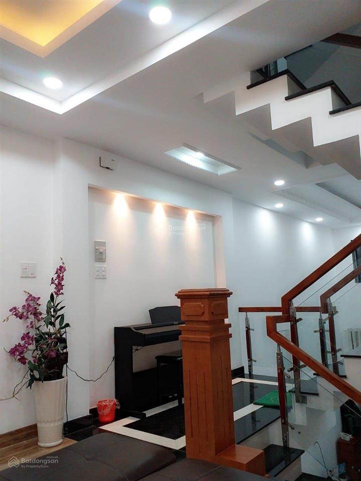 Cần bán gấp nhà 111/ vườn lài, 3 tầng, 5m x 16m, hẻm xe hơi thông, chỉ 6.7 tỷ