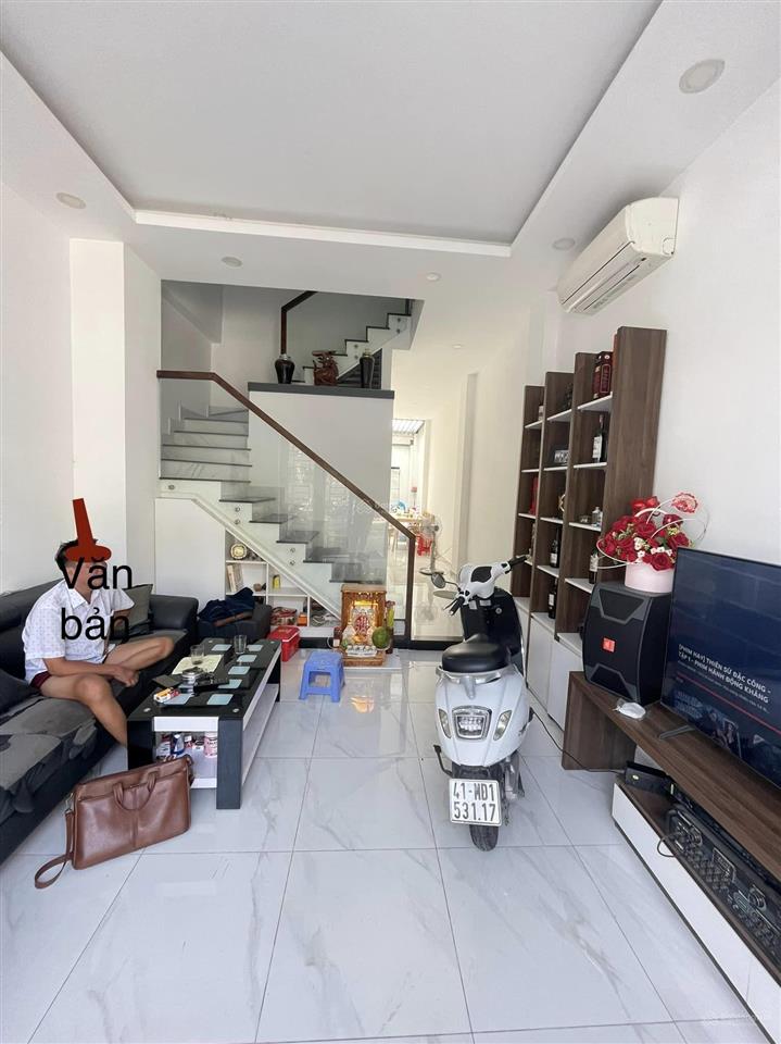 Cần bán gấp nhà 73/ đô đốc long, 4 tầng, 4 x 15m, hẻm 5m ô tô thông, chỉ 7.6 tỷ
