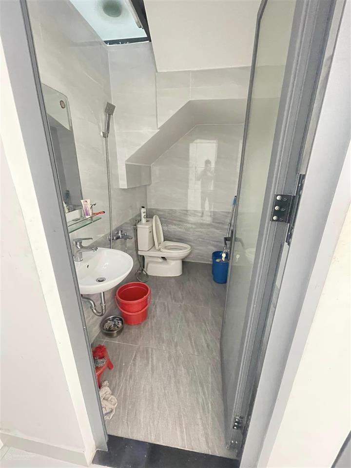 Cần bán gấp nhà 73/ đô đốc long, 4 tầng, 4 x 15m, hẻm 5m ô tô thông, chỉ 7.6 tỷ