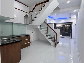 Cần bán nhà tân sơn nhì, 2 tầng, 3.7m x 11m, hẻm xe hơi, chỉ 4.5 tỷ
