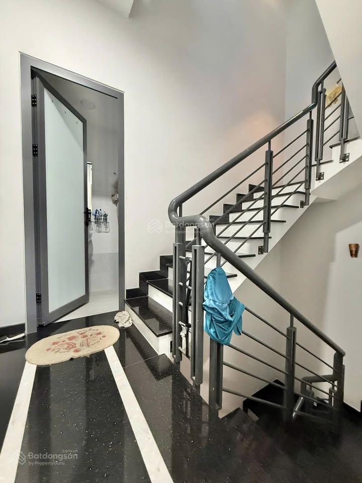 Cần bán nhà mới ở ngay tây thạnh  4 tầng  4.5m x 11m  chỉ 4.9 tỷ