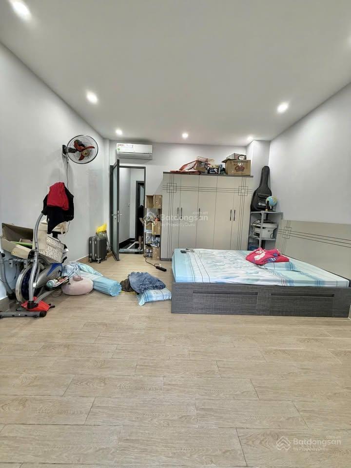 Cần bán nhà mới ở ngay tây thạnh  4 tầng  4.5m x 11m  chỉ 4.9 tỷ