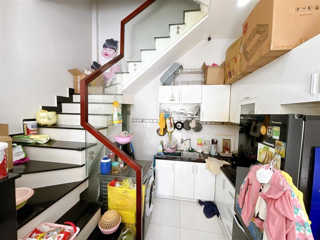 Cần bán nhà nguyễn văn săng, 3 tầng, 4 x 9m, hẻm xe hơi, chỉ 4.2 tỷ
