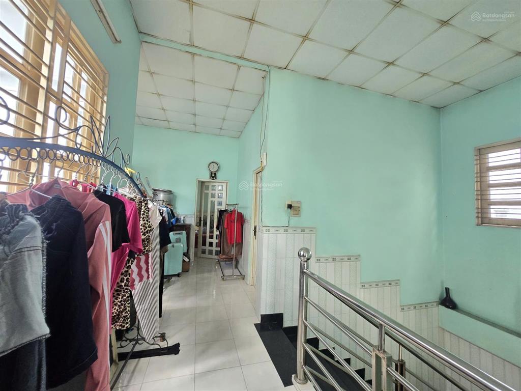Cần bán nhà lưu chí hiếu, tân phú  7m x 16m, 2 tầng, 3pn, 3wc, hẻm xe tải. chỉ 9 tỷ tl