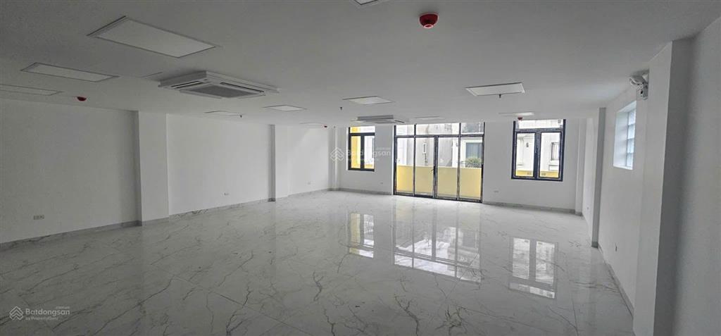 Siêu phẩm mặt phố nguyễn hy quang tòa nhà 6 tầng 180m2, mt 8m bề thế, full pccc, có hầm để xe vip