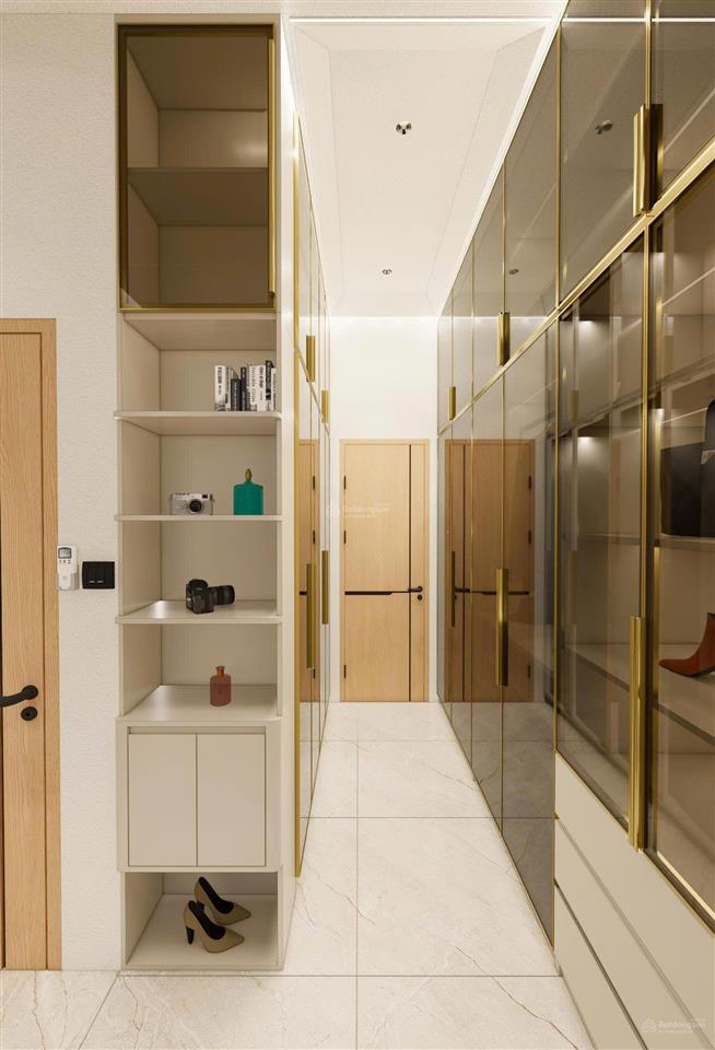 Nhà hẻm xe hơi  không ngập nước  ngắm máy bay