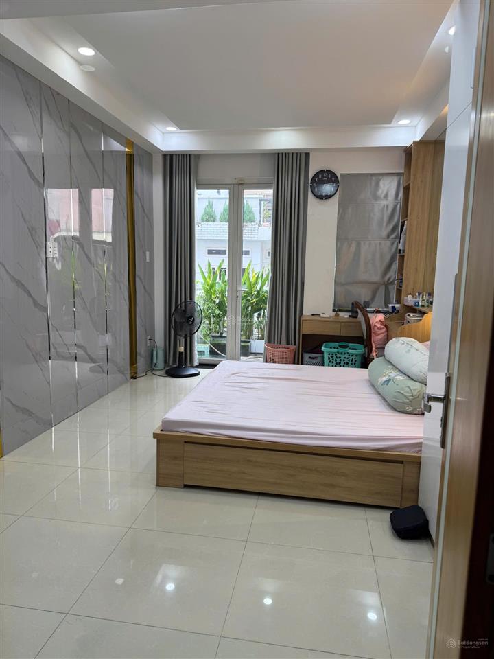 Bán nhà chính chủ  hẻm thông bàn cờ  không ngập nước  tiện ích cách 100m đầy đủ