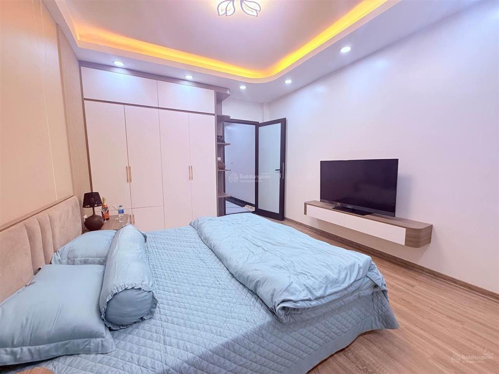 Chính chủ bán gấp căn nhà siêu đẹp p. việt hưng, 85m2, 2 mặt thoáng vĩnh viễn, 6 tầng thang máy