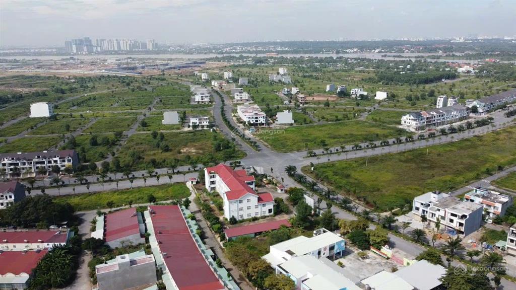 Một trong số ít lô trục thông 2ty5 100m2 hướng tây nam