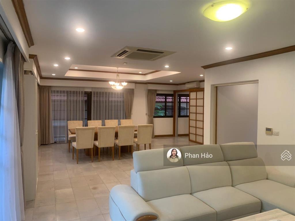 Villa oriental palace 33 tây hồ. 240m2 gồm 3 pn, 3vs. giá 75tr/th làm văn phòng hoặc để ở