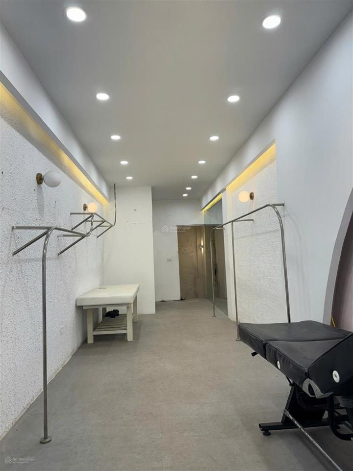 Cho thuê nhà nguyên căn phố huế, 35 m2 x 4 tầng, giá thuê 25tr/tháng. riêng biệt, nhận ngay