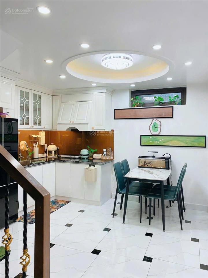 Bán gấp nhà riêng 3pn + 3wc tại ngõ 193 hồ sen thông ra chợ hàng 3,35 tỷ, 48m2 full đồ