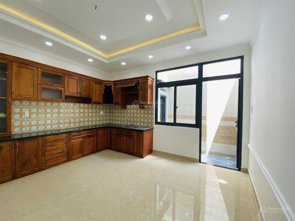 Nhà phố xây mới cực đẹp phù hợp ở  đầu tư ngay trục quốc lộ 13 thủ đức, shr giá 7,9 tỷ