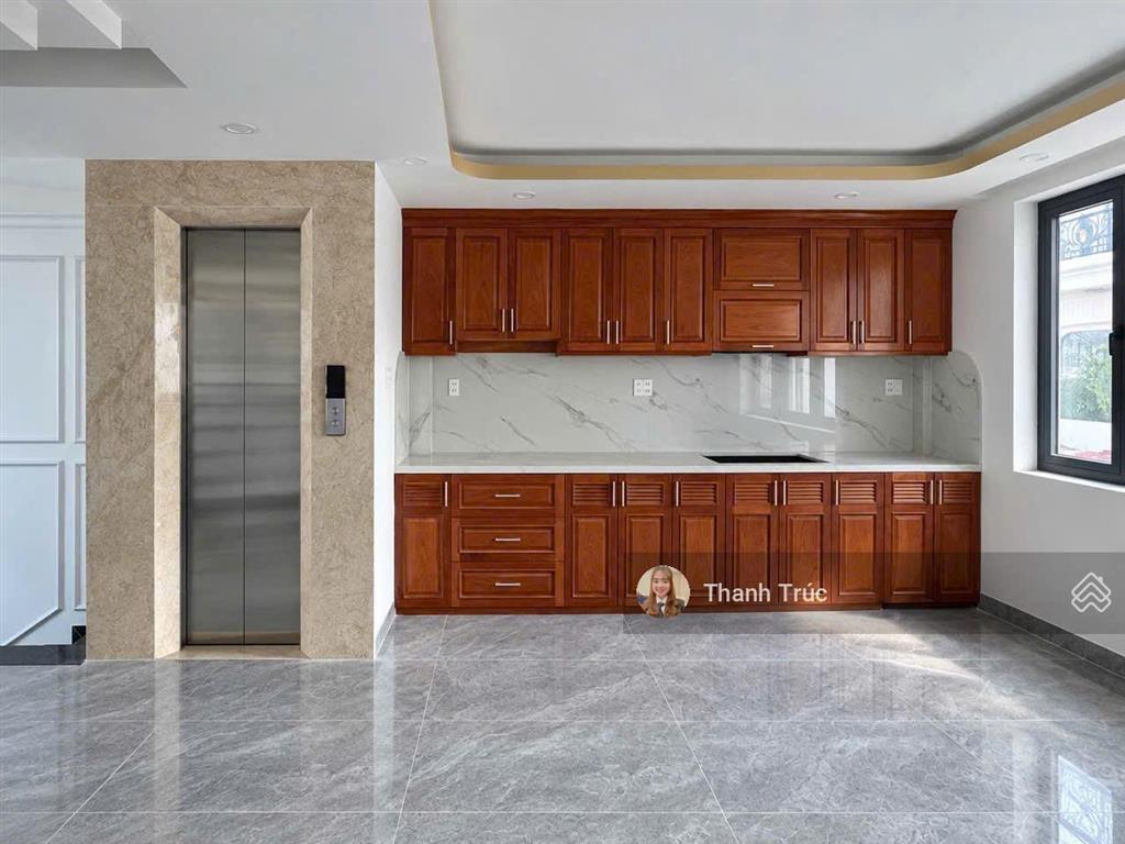 Bán nhà xây mới 5 lầu có thang máy đường 40 chợ hiệp bình đầy đủ tiện ích