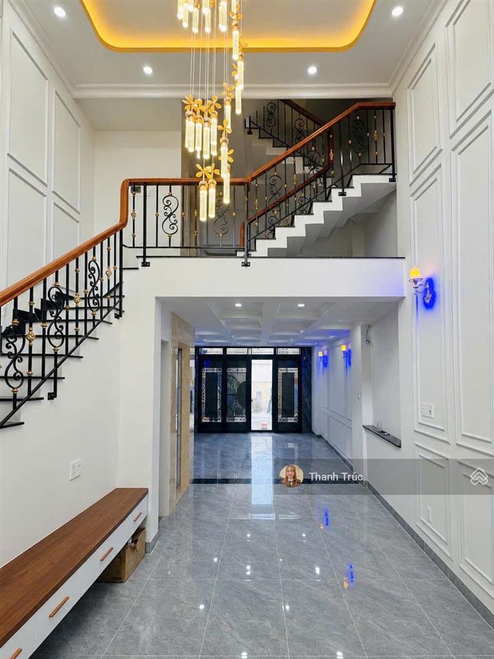 Bán nhà xây mới 5 lầu có thang máy đường 40 chợ hiệp bình đầy đủ tiện ích