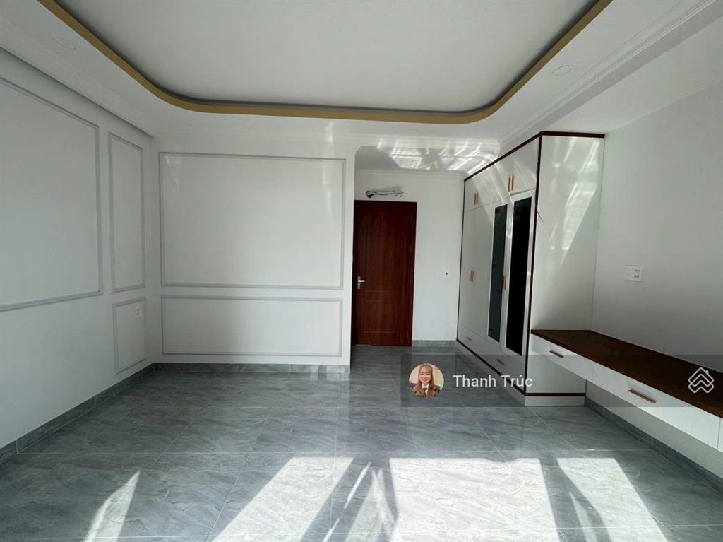 Bán nhà xây mới 5 lầu có thang máy đường 40 chợ hiệp bình đầy đủ tiện ích