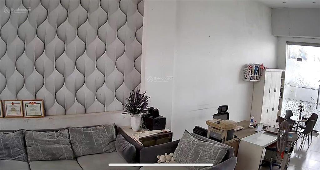 Cho thuê văn phòng công ty  đào tạo / trường học / nhà riêng