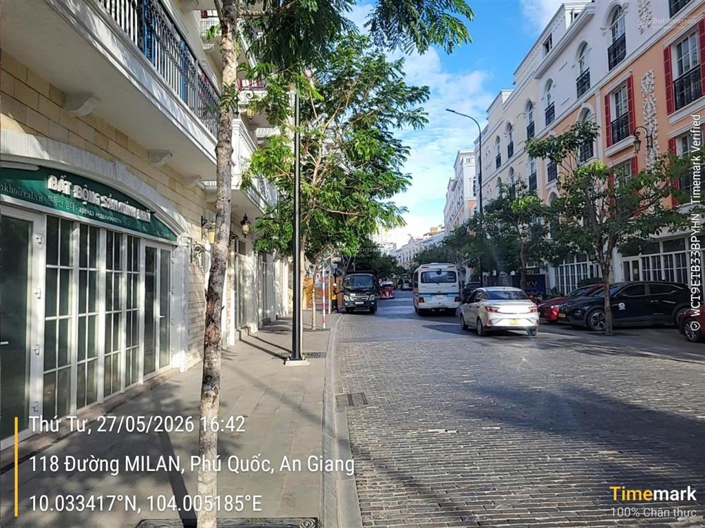 Bán shophouse ngắm pháo hoa. mua được giá tốt nên cũng sẽ nhượng lại giá đầu tư