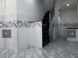 Bán nhà riêng 18m2, 2pn, 3wc tại huỳnh văn chính, phú trung, q.tân phú,giá thương lượng 2,4 tỷ
