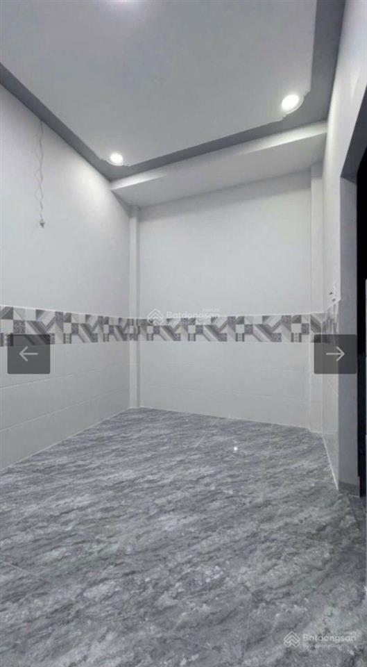Chính chủ bán nr 18m2 tại huỳnh văn chính, 2pn, 3wc, giá 2,1 tỷ