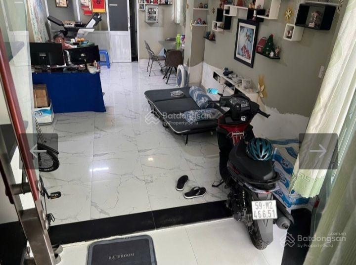 Bán nr căn góc 3 mặt tiền 3pn, 3wc tại đ.lò siêu, q.11, hcm, giá thương lượng 5,99 tỷ, 39m2, view