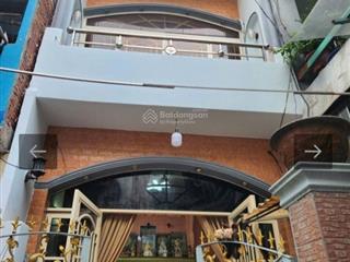 Bán gấp nr đẹp tại lê thị bạch cát hẻm xe hơi,giá thương lượng 5,7 tỷ, 42m2, 2pn, 2wc