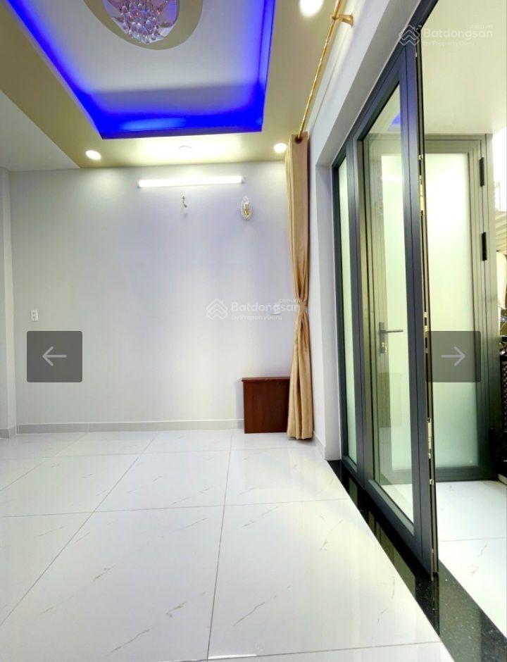 Bán nr nguyễn hồng đào, giá thương lượng 4,3 tỷ, 21m², 2pn, 2wc, view đẹp siêu hot