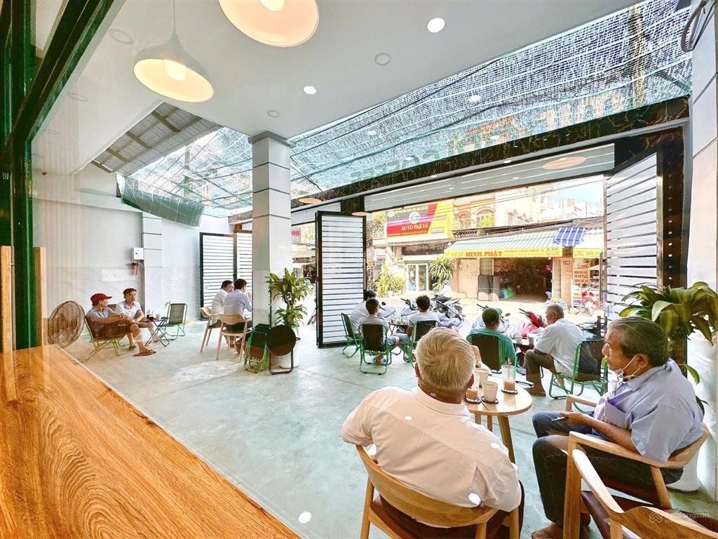 Chủ bể cần sang lại quán cà phê gấp mặt tiền đường khuông việt tân phú chỉ việc vào kinh doanh