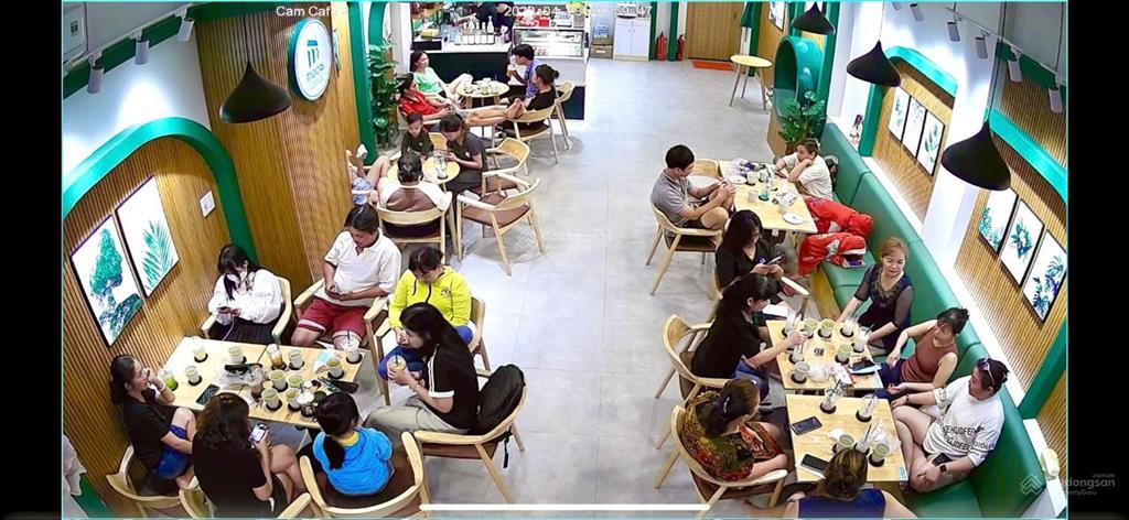 Chủ bể cần sang lại quán cà phê gấp mặt tiền đường khuông việt tân phú chỉ việc vào kinh doanh