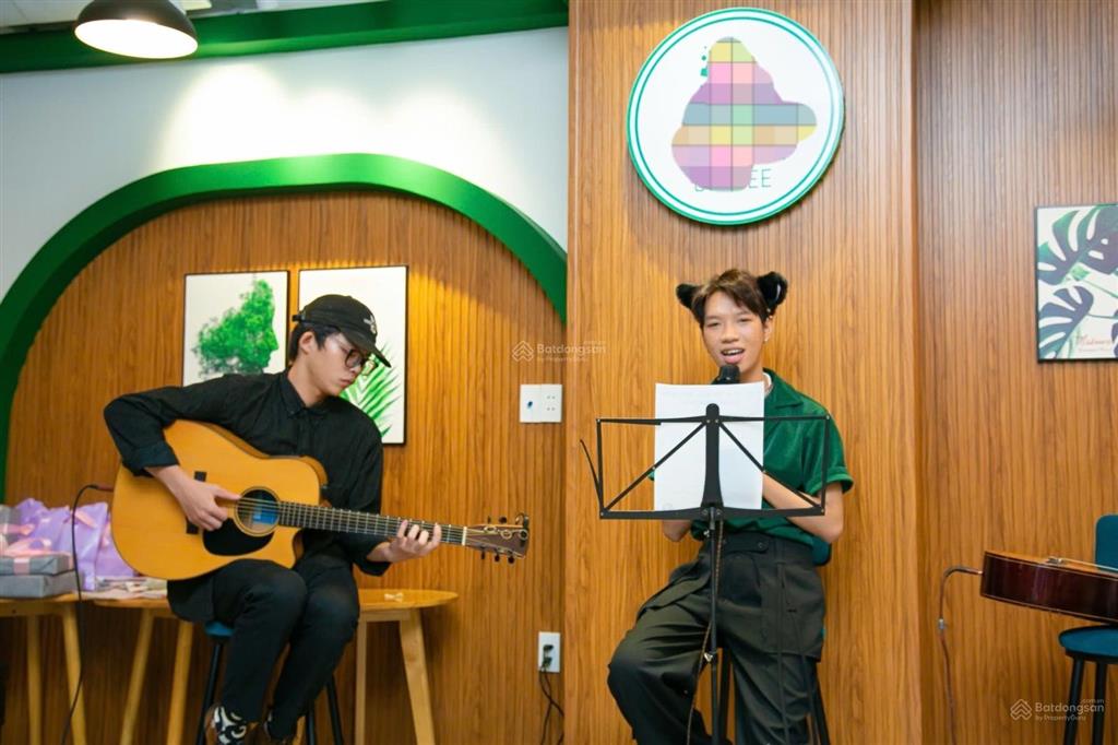 Chủ bể cần sang lại quán cà phê gấp mặt tiền đường khuông việt tân phú chỉ việc vào kinh doanh